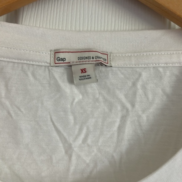 GAP White Tshirt NWT - Picture 4 of 8